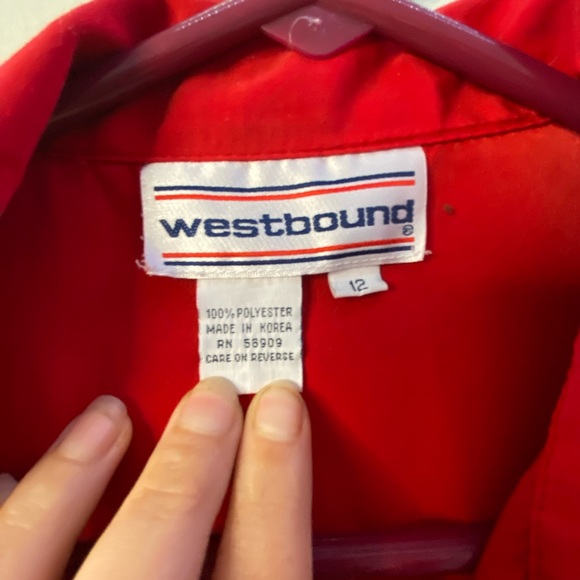 Red blouse - Picture 3 of 4